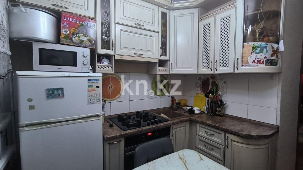 Продажа 3-комнатной квартиры, 63 м², ул. Язева в Караганде - фото 10