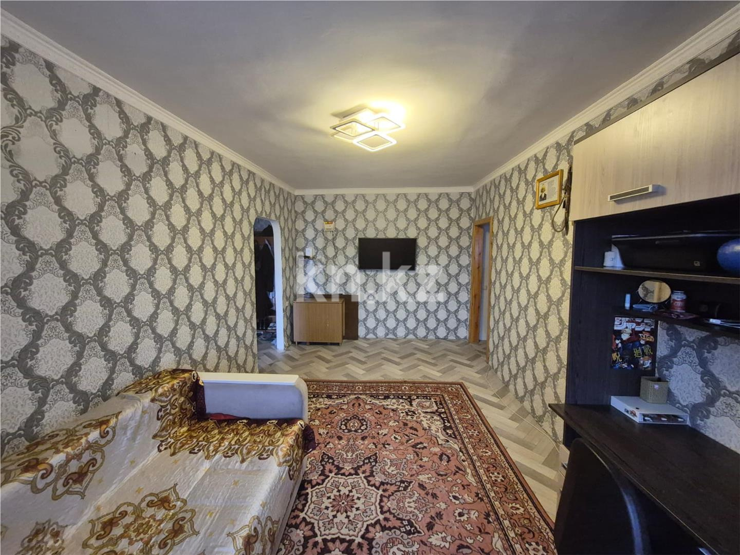 Продажа 3-комнатной квартиры, 57 м², ул. Магнитогорская - Продажа квартир в Караганде с фото фото 2 из 12