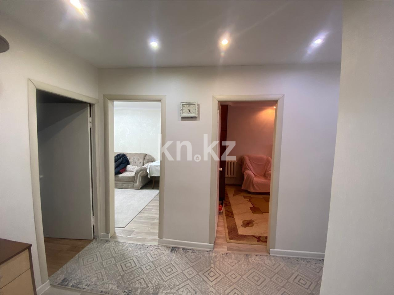 Продажа 3-комнатной квартиры, 62 м², мкр. Восток-2 - Продажа квартир в Караганде фото 10 из 13