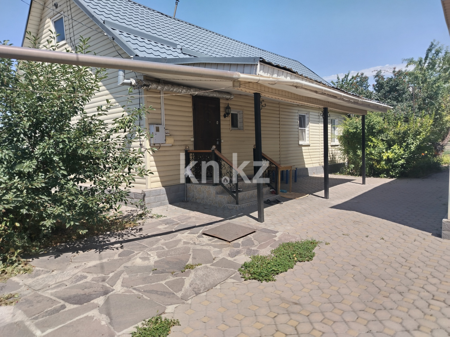 Продажа 5-комнатного дома, 72.6 м², ул. Сазановская - Продажа домов, коттеджей в Алматы фото 1 из 26