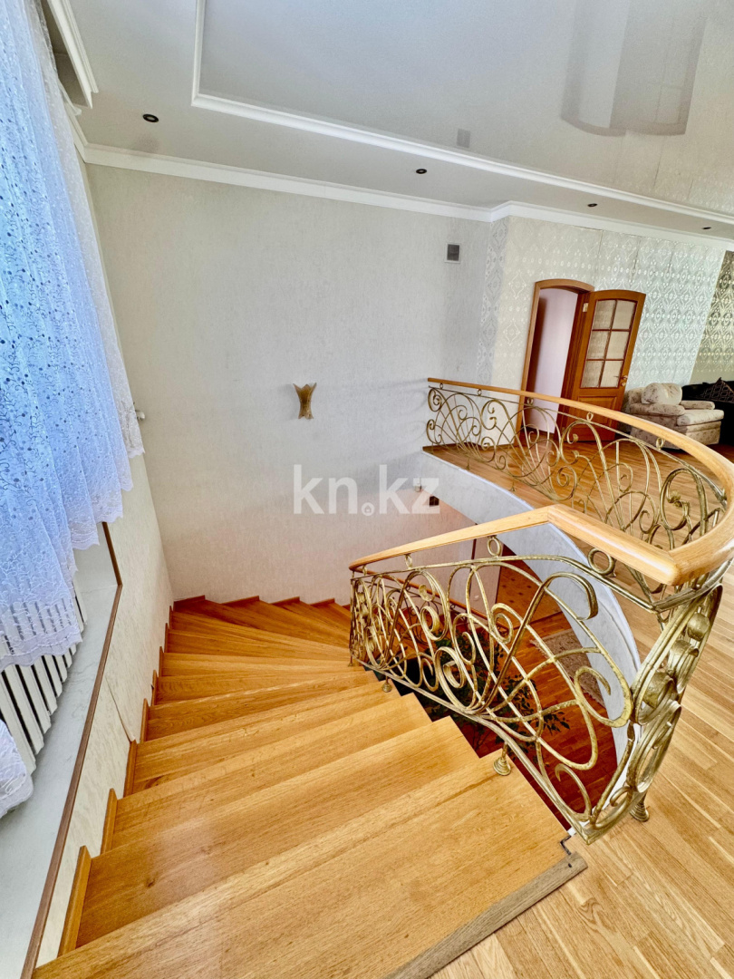 Продажа 6-комнатной квартиры, 383 м², Иманбаева, дом  12/1 - Продажа  пятикомнатных квартир в новостройках Астаны фото 30 из 40