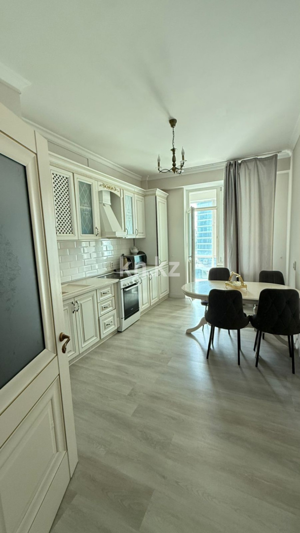 Аренда 3-комнатной квартиры, 100 м² в Астане