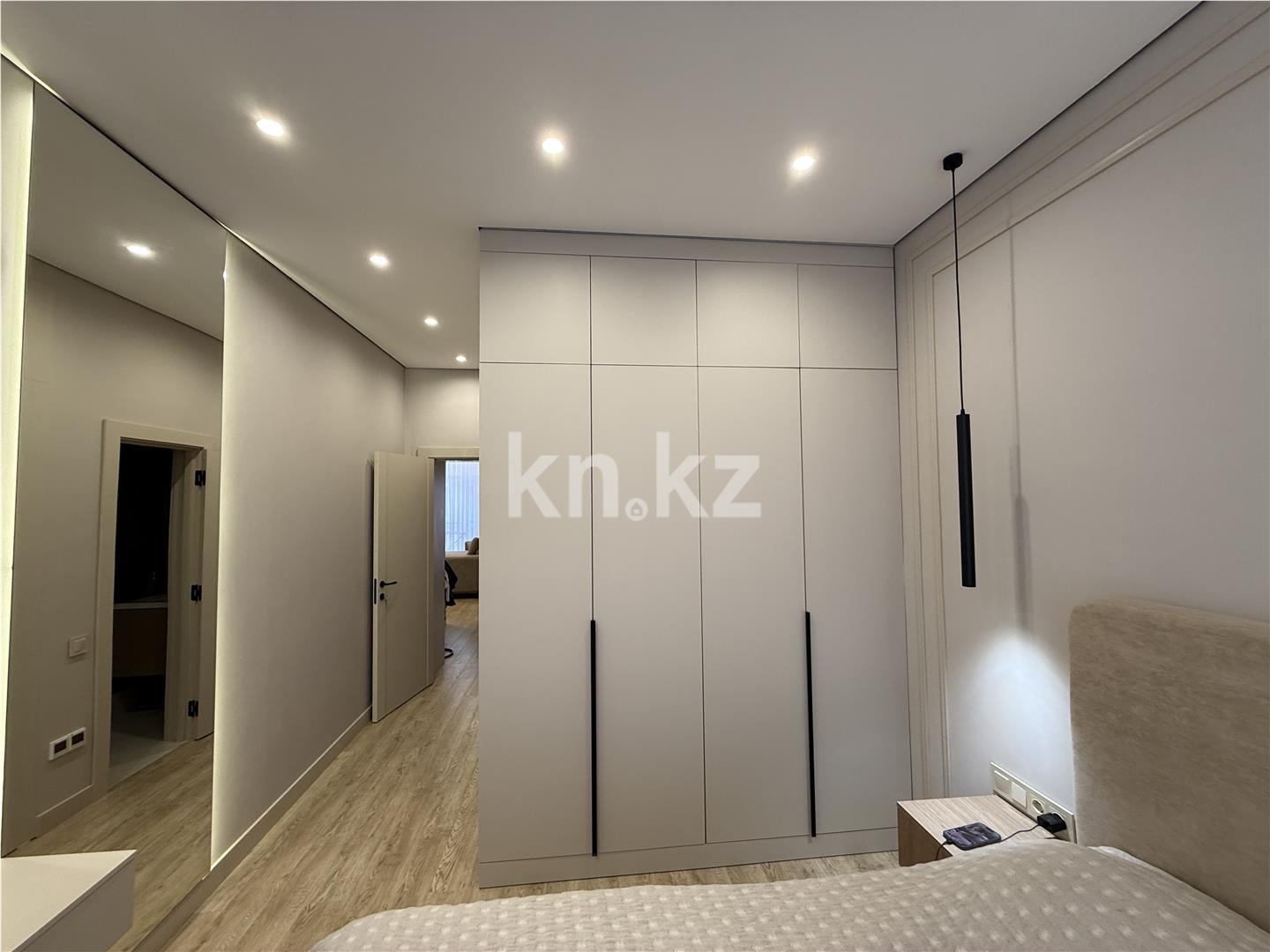 Продажа 3-комнатной квартиры, 88 м², ул. Букетова, дом  3/4 - Продажа квартир в Караганде фото 12 из 36