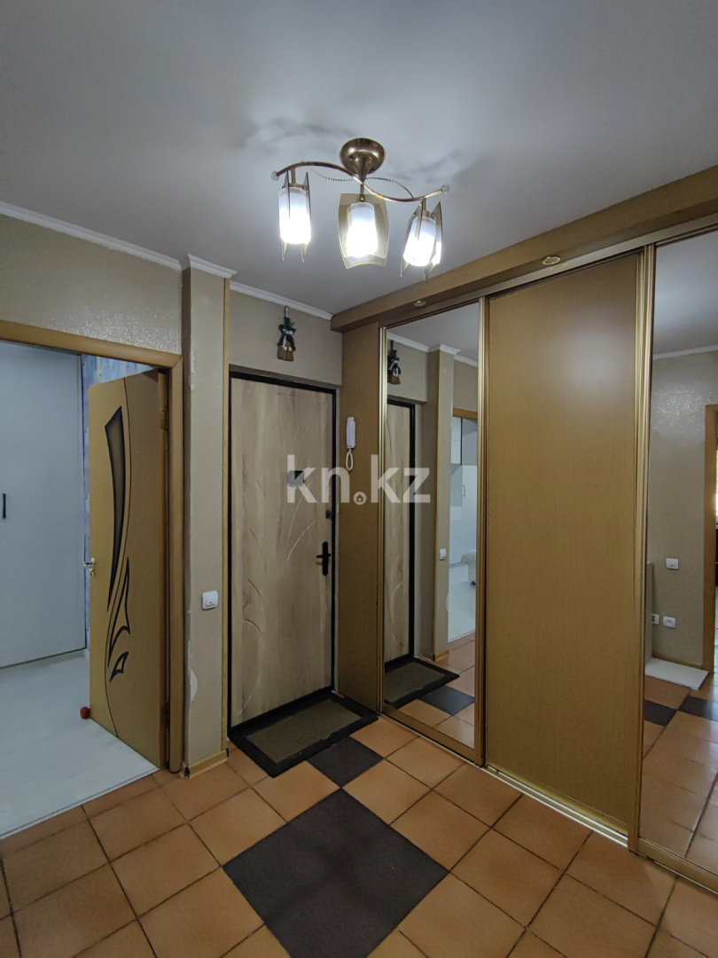 Продажа 3-комнатной квартиры, 75 м², 1 кв-л, дом  10 в Караганде - фото 29