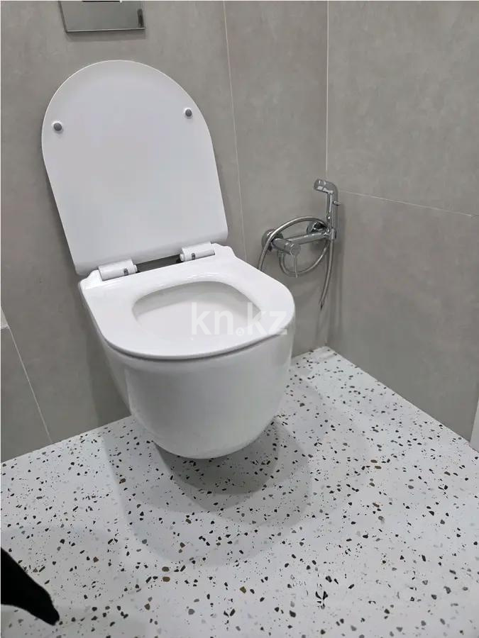 Продажа 2-комнатной квартиры, 42 м², ул. Молдагалиева, дом  9 - Продажа недвижимости в Казахстане фото 2 из 4