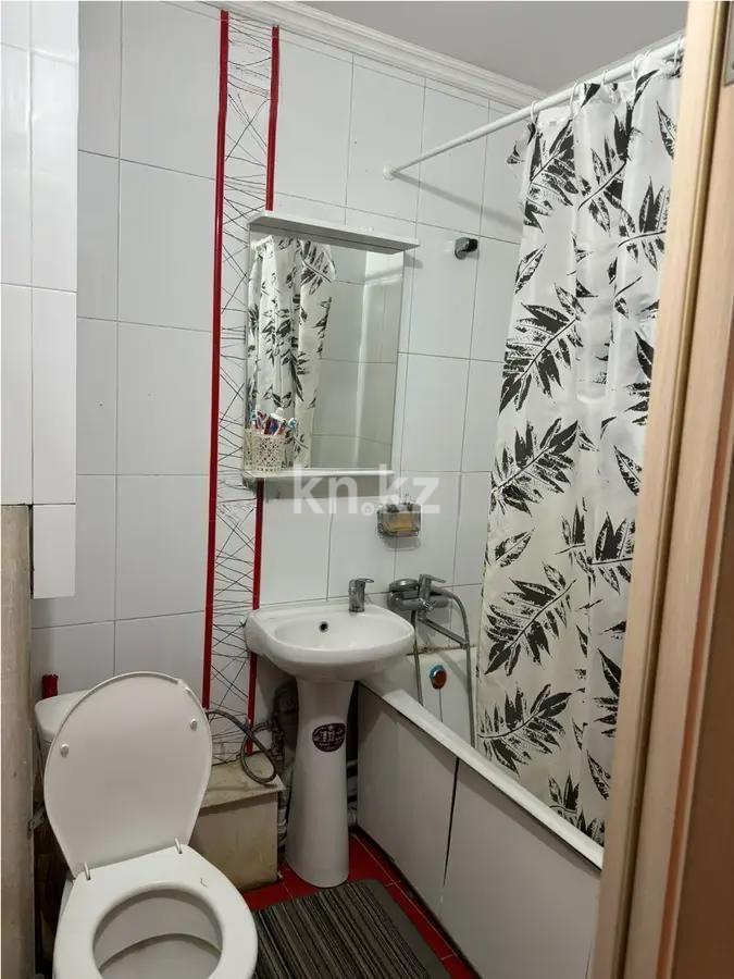 Продажа 3-комнатной квартиры, 58.7 м², 9 мкр., дом  6 в Алматы - фото 5