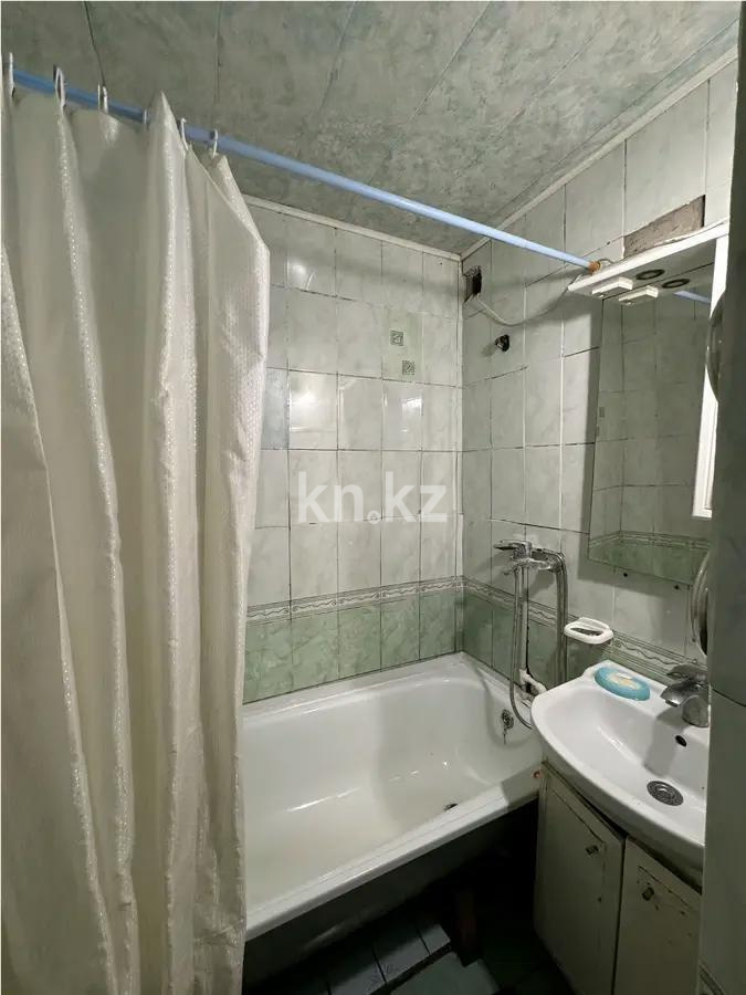 Продажа 4-комнатной квартиры, 72 м², ул. Гапеева, дом  5 в Караганде - фото 5