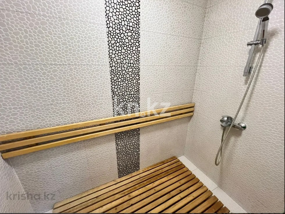 Продажа 5-комнатного дома, 433 м², ул. Ермекова - Продажа домов и коттеджей в Караганде без посредников фото 31 из 38