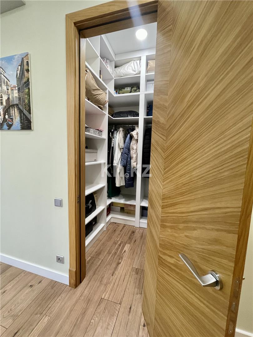 Продажа 3-комнатной квартиры, 82 м², мкр-н Гульдер-1, дом  1/4 - Продажа  трехкомнатных квартир в Караганде фото 15 из 32