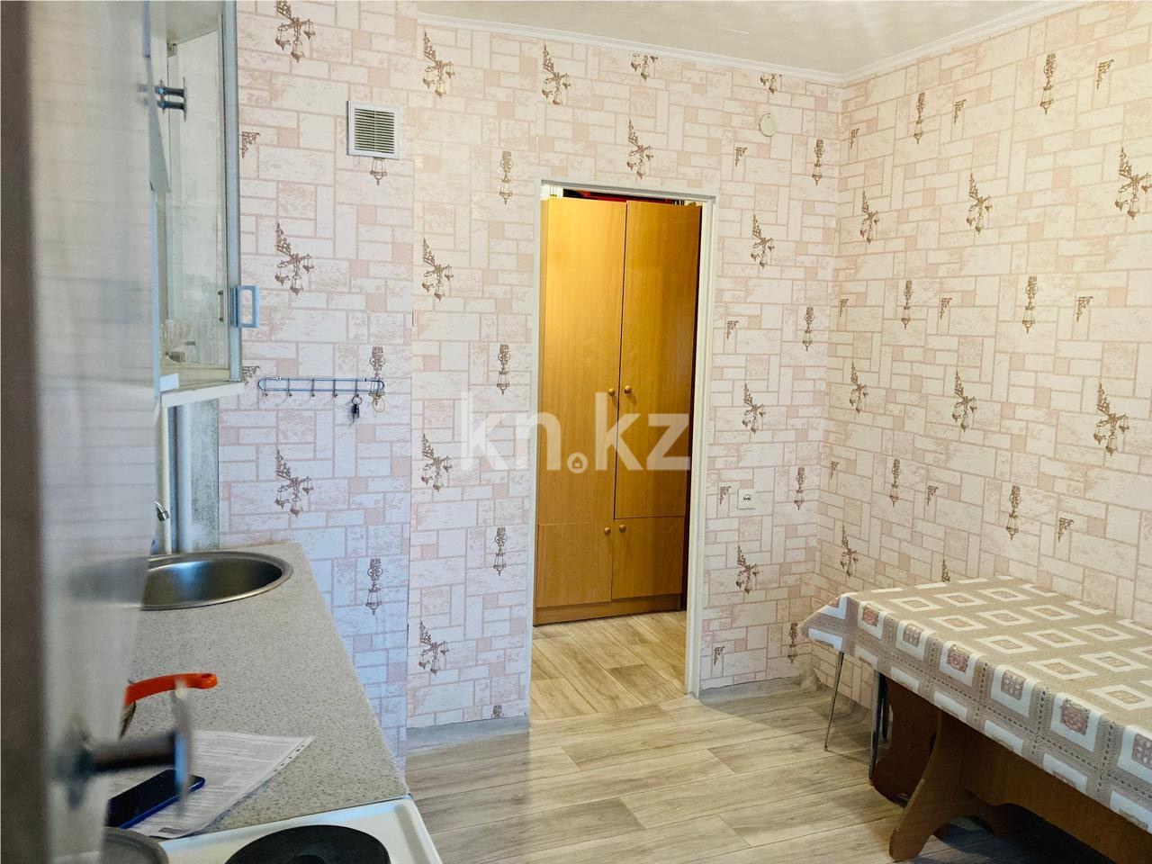 Продажа 2-комнатной квартиры, 52 м², мкр-н Мамраева (Восток-5) - Продажа квартир в Караганде фото 8 из 18