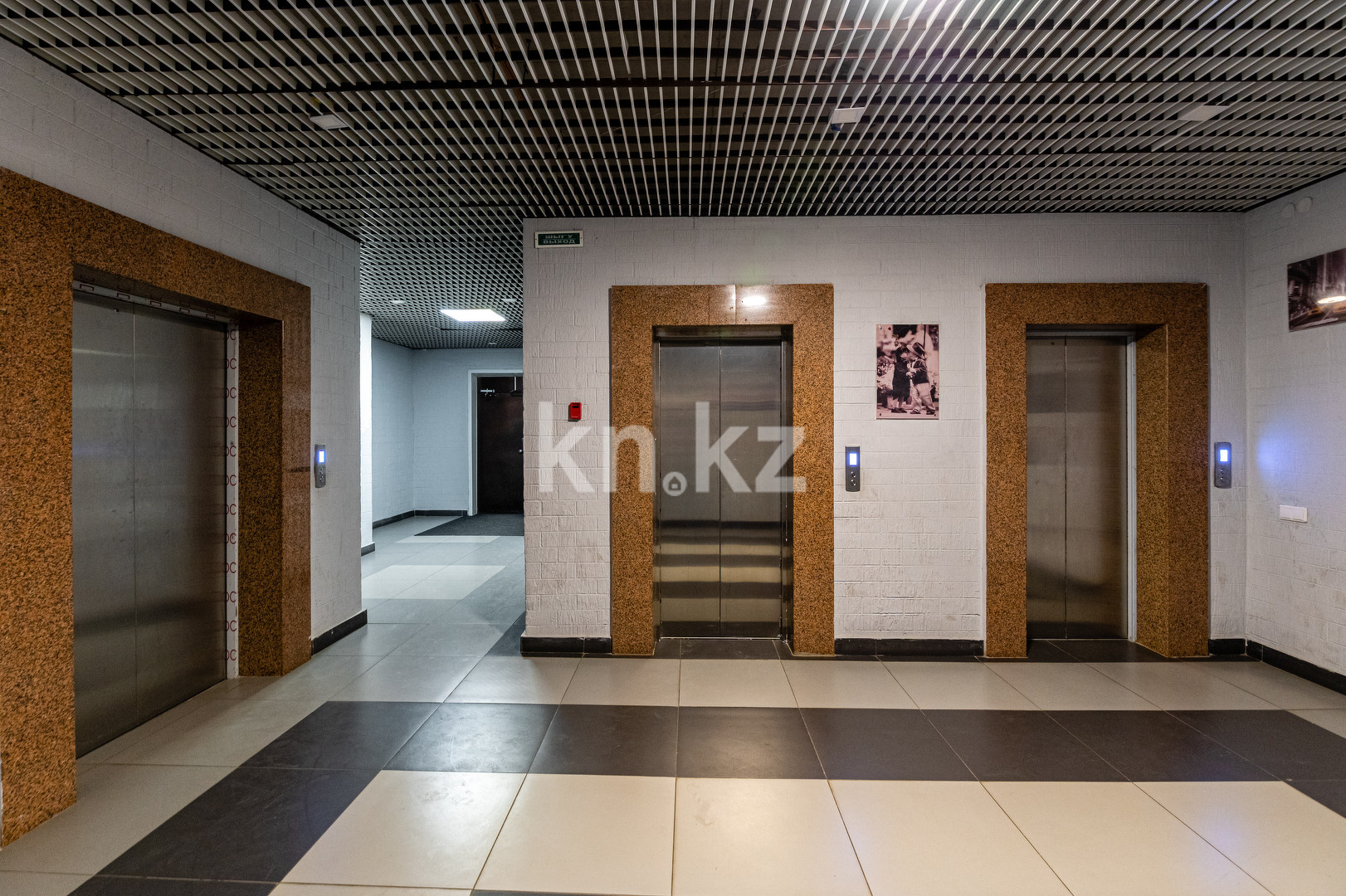 Продажа 2-комнатной квартиры, 81 м², пр. Кабанбай батыра в Астане - фото 16