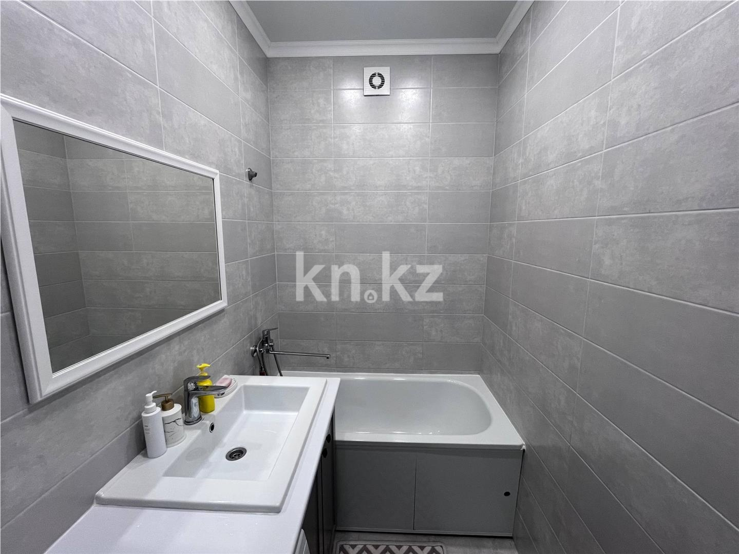 Продажа 3-комнатной квартиры, 85 м² - Продажа квартир в кирпичном доме в Караганде - страница 2 фото 16 из 19