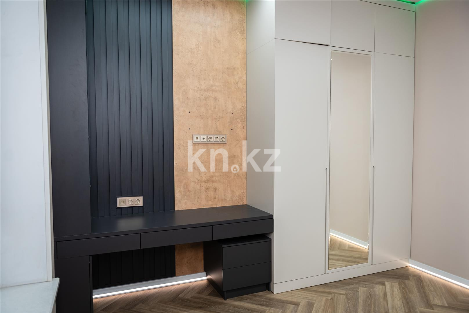 Продажа 6-комнатной квартиры, 345 м², ул. Муканова, дом  53 - Продажа  пятикомнатных квартир в Караганде фото 28 из 58