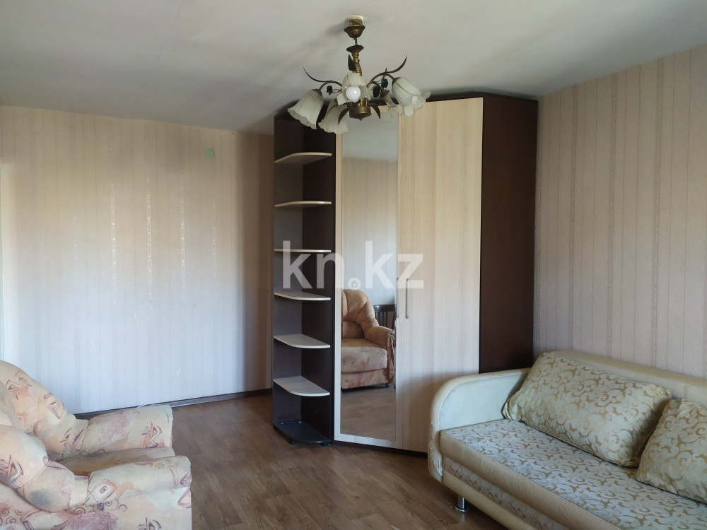 Аренда 3-комнатной квартиры, 60 м², ул. Желтоксан, дом  170 - ул. Сатпаева - Аренда жилой и коммерческой недвижимости в Казахстане фото 1 из 11