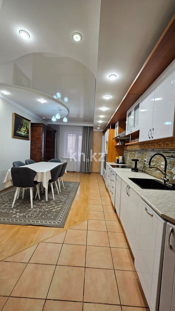 Продажа 4-комнатной квартиры, 163.3 м² в Астане