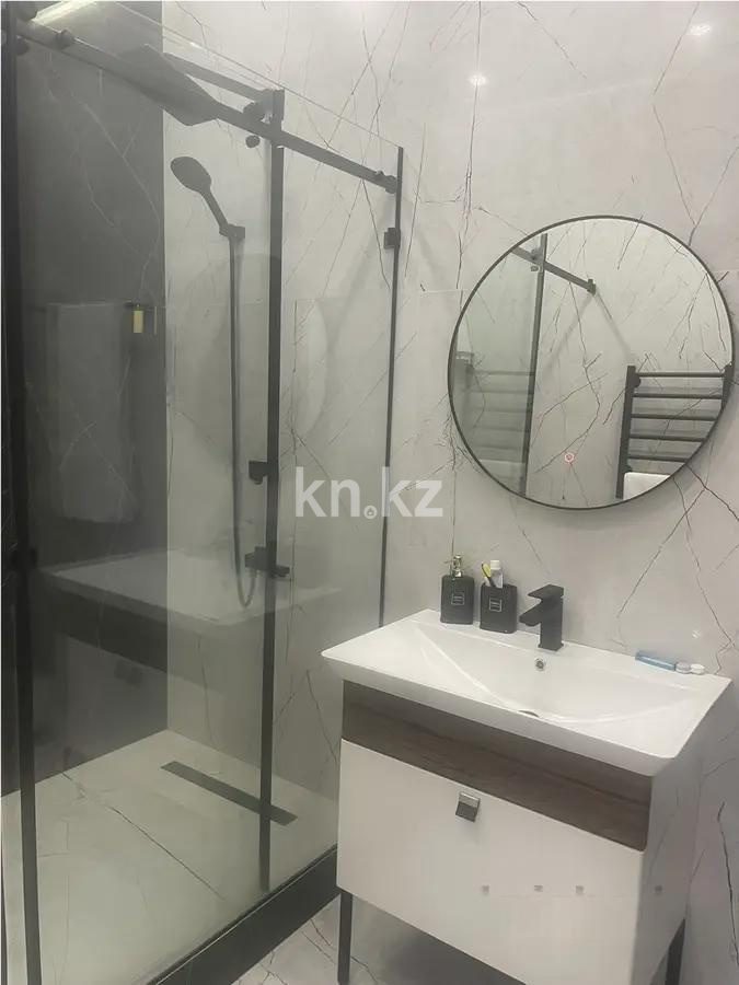 Продажа 4-комнатной квартиры, 157 м², пр. Аль-Фараби, дом  105 в Алматы - фото 4