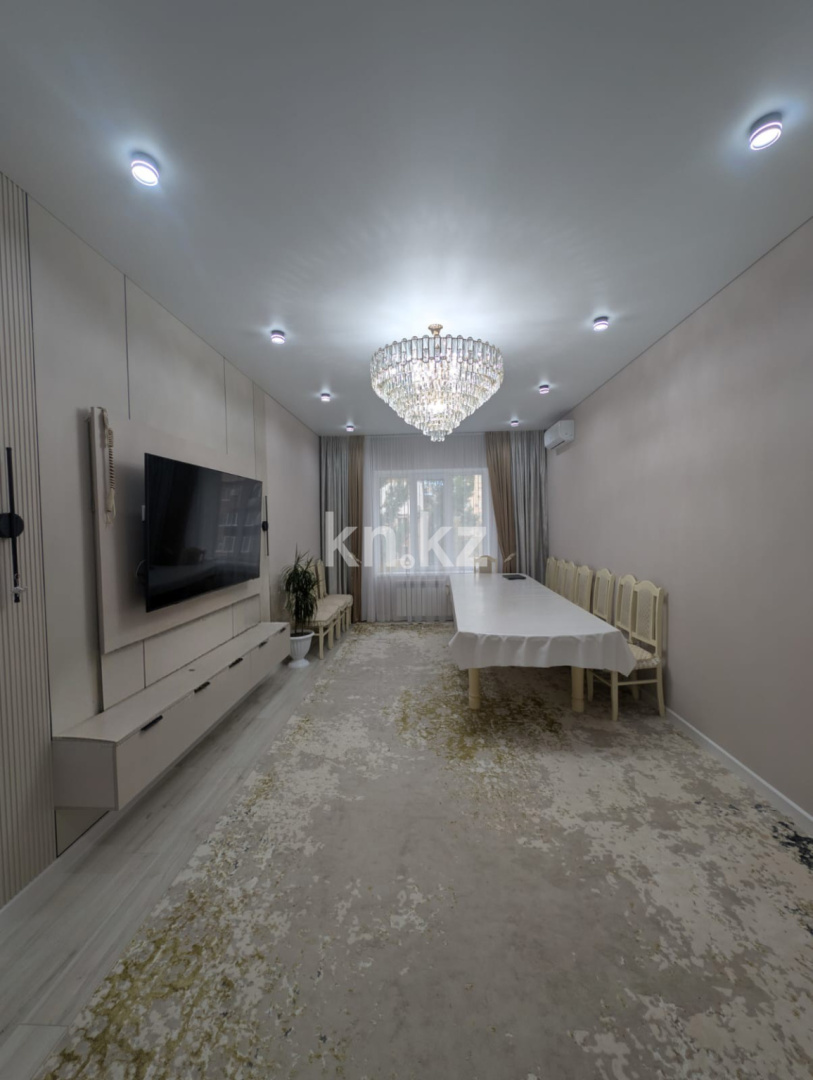 Продажа 3-комнатной квартиры, 100.2 м² - Недвижимость в Уральске фото 1 из 12
