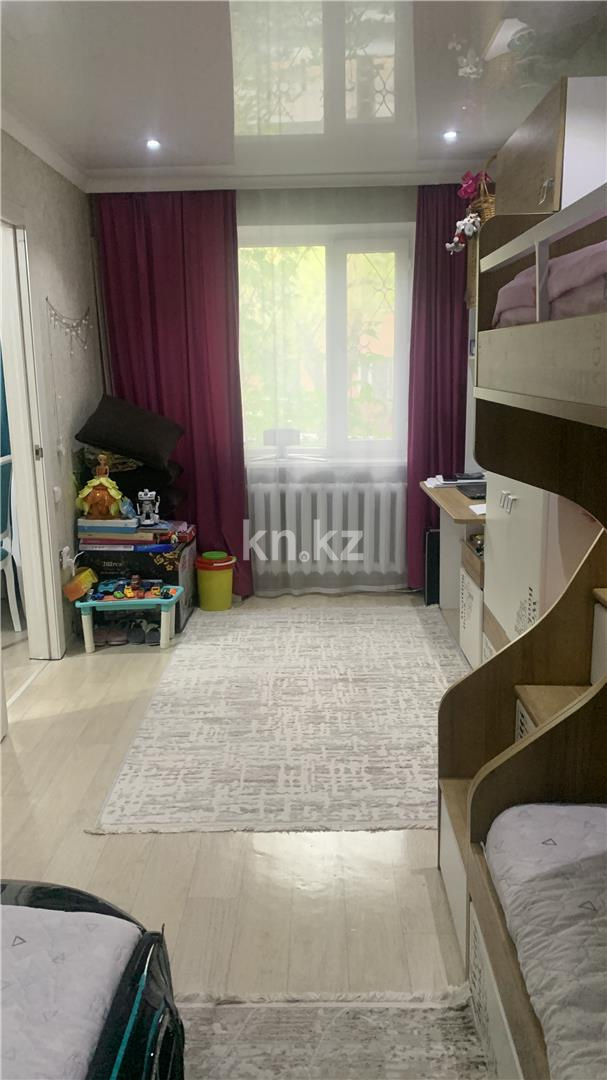 Продажа 3-комнатной квартиры, 57 м², ул. Комиссарова - Продажа квартир в Караганде фото 5 из 17
