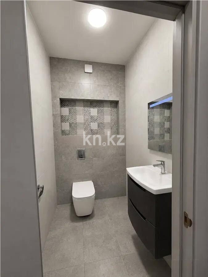 Продажа 2-комнатной квартиры, 85.8 м² в Алматы - фото 4