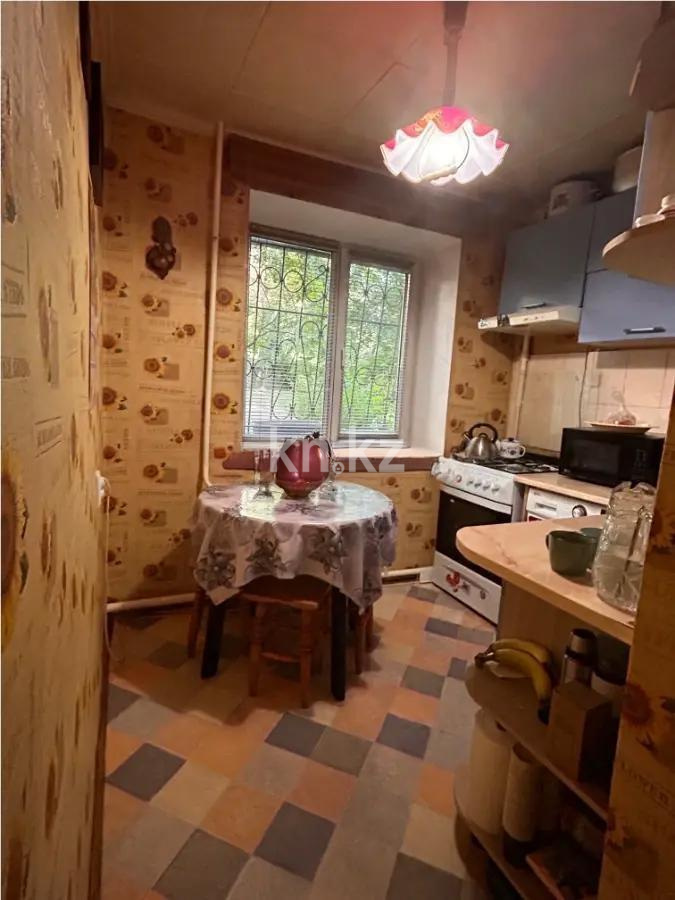 Продажа 3-комнатной квартиры, 50 м², ул. Жандосова, дом  176А в Алматы - фото 4