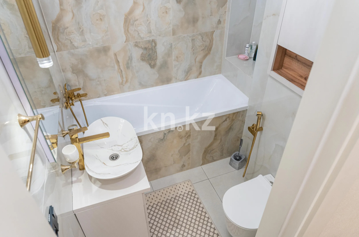 Продажа 4-комнатной квартиры, 140 м², пр. Мангилик Ел, дом  36 в Астане - фото 16