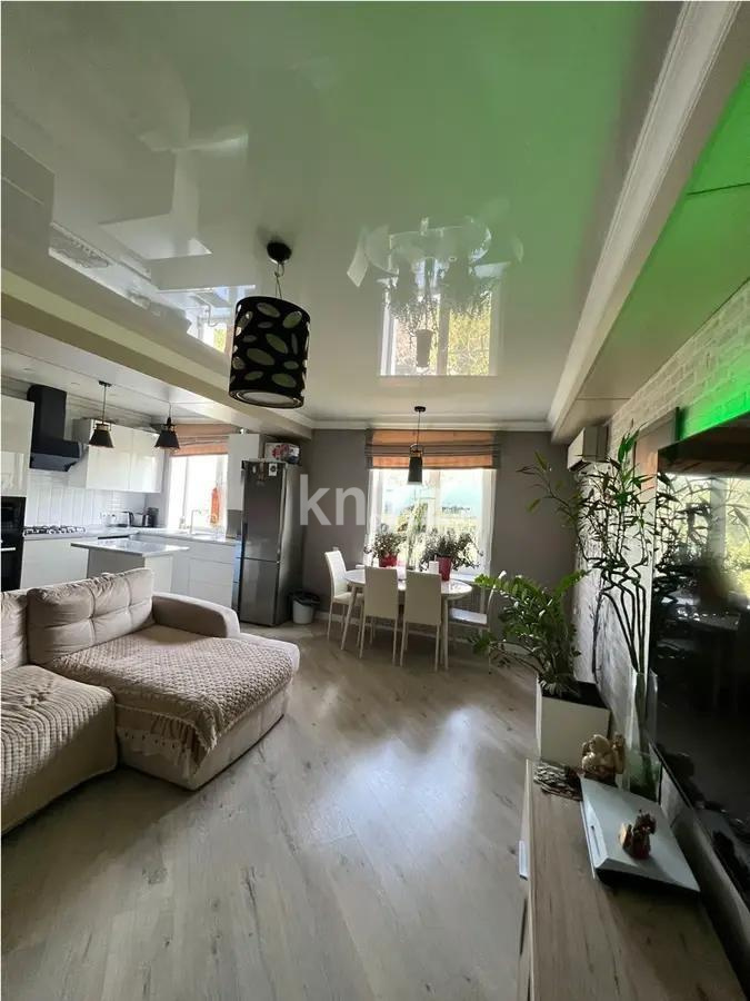 Продажа 3-комнатной квартиры, 75 м², ул. Толе би, дом  73 - Продажа квартир в Алматы без посредников с фото фото 1 из 6