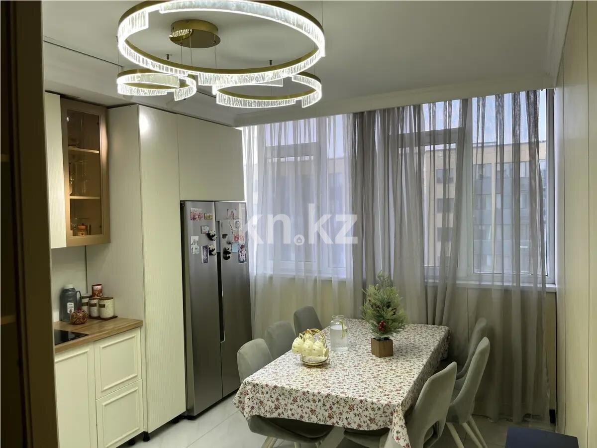 Продажа 3-комнатной квартиры, 69.8 м² в Алматы - фото 3