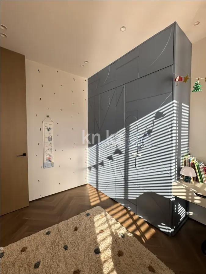 Продажа 4-комнатной квартиры, 120 м², ул. Толе би, дом  50 в Астане - фото 3