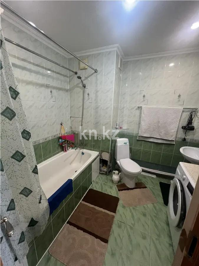 Продажа 3-комнатной квартиры, 64 м², ул. Университетская, дом  11 в Караганде - фото 6
