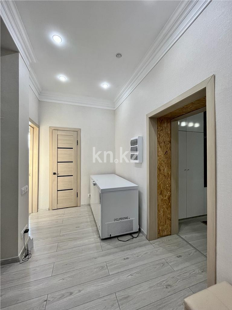 Продажа 5-комнатного дома, 210 м², ул. Мынбаева, дом  106 - Продажа квартир в Караганде фото 19 из 25