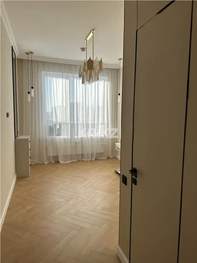 Продажа 5-комнатной квартиры, 126 м², ул. Толе би, дом  35/1 в Астане - фото 2
