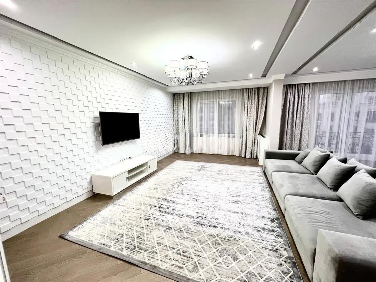 Продажа 4-комнатной квартиры, 167 м² в Алматы