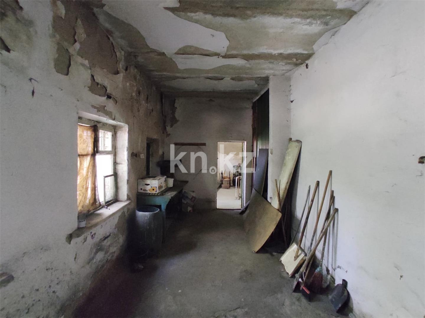 Продажа , 195 м², ул. Карпатская, дом  31 - Продажа офисных и торговых помещений в Караганде фото 6 из 14