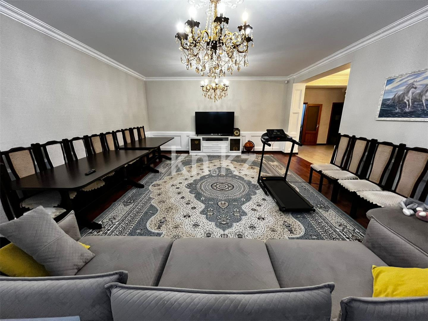 Продажа 9-комнатного дома, 370 м², Таугуль в Караганде - фото 21