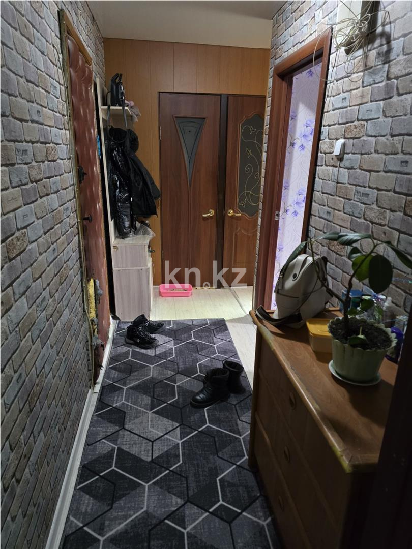 Продажа 2-комнатной квартиры, 43 м², 6-й мкр. - Продажа квартир в Казахстане фото 10 из 12