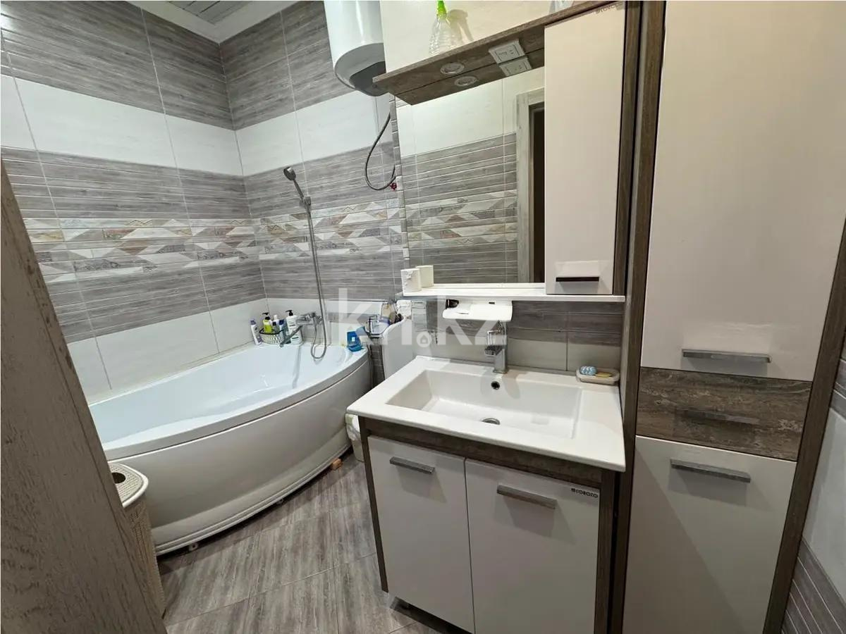 Продажа 3-комнатной квартиры, 74 м² в Караганде - фото 4