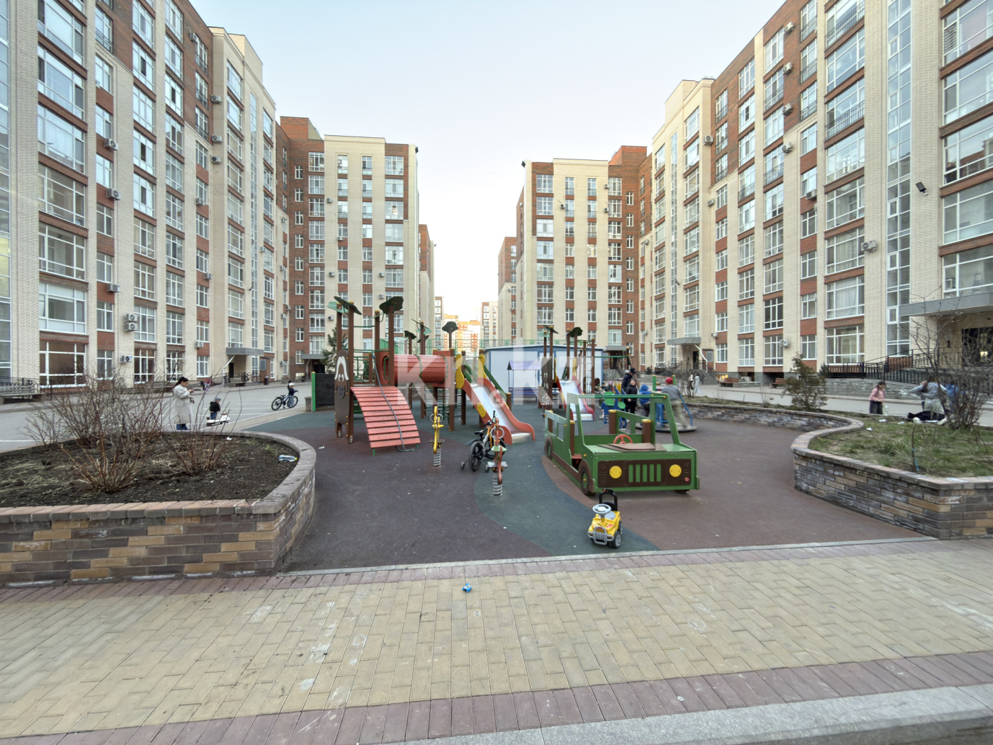 Продажа 2-комнатной квартиры, 70 м² - Продажа двухкомнатных квартир на Юго-Востоке Караганды фото 17 из 18