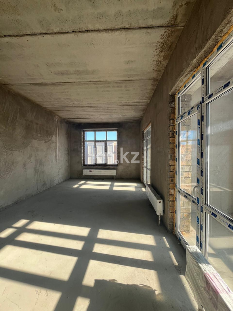 Продажа 5-комнатной квартиры, 178 м², Ж.Абишева, дом  2 Б - Продажа квартир в Караганде фото 1 из 12
