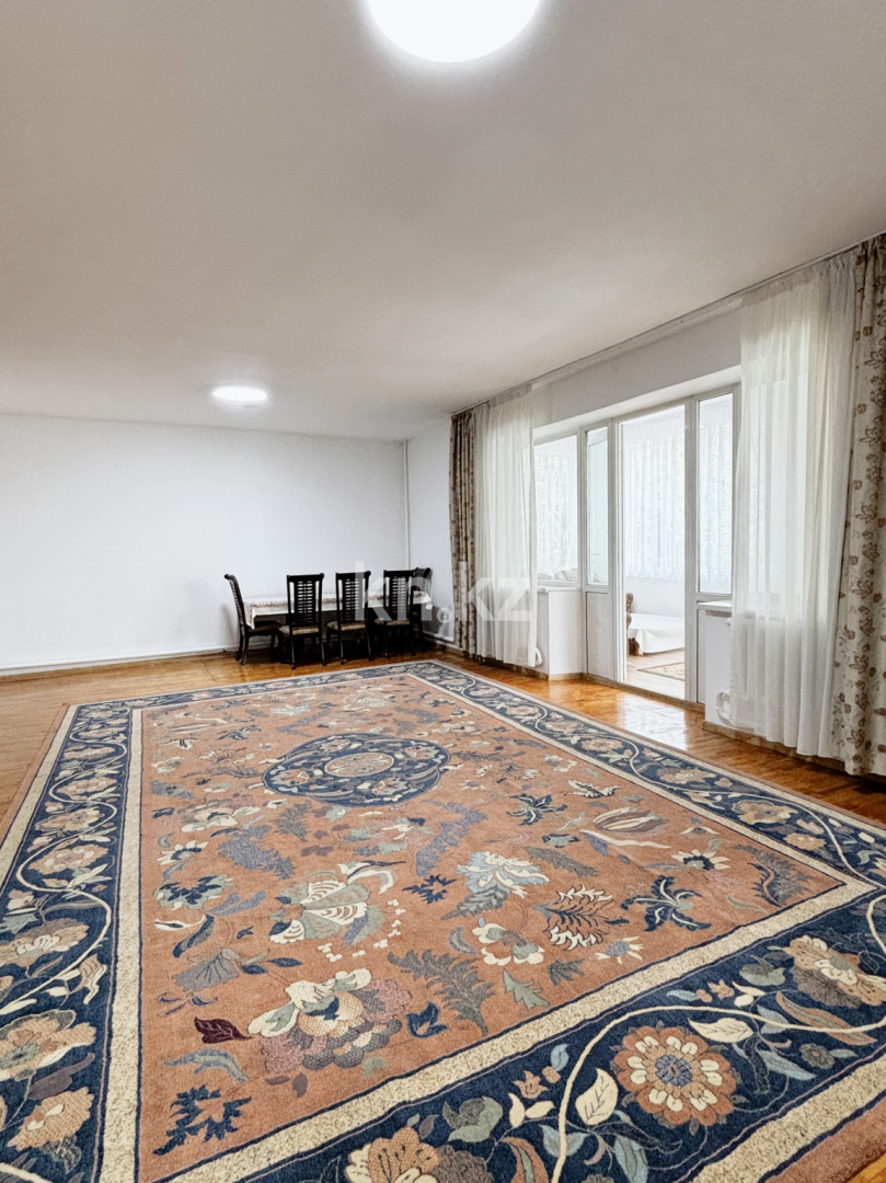 Продажа 6-комнатного дома, 300 м², ул. Оспанова - Продажа домов, коттеджей в Алматы без посредников фото 4 из 15