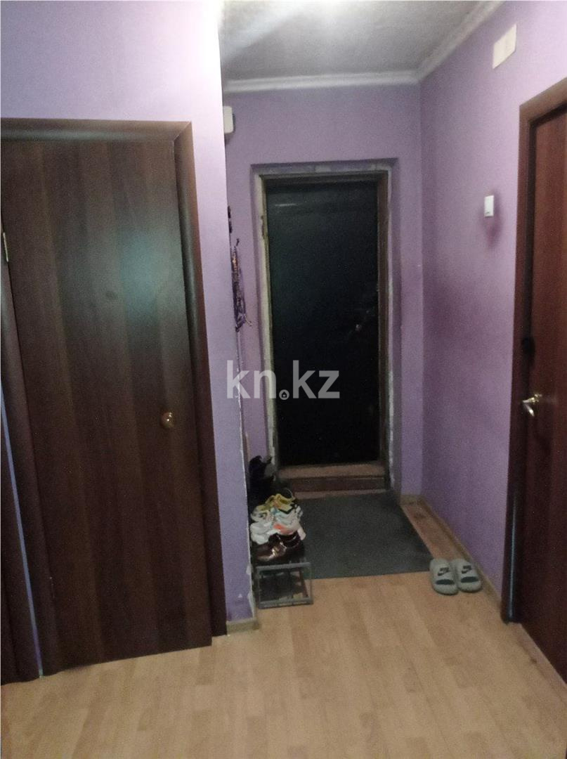 Продажа 3-комнатной квартиры, 61 м², мкр-н 13 в Караганде - фото 9