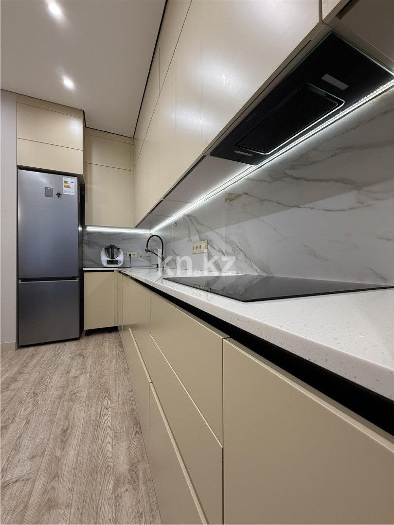 Продажа 3-комнатной квартиры, 88 м², ул. Букетова, дом  3/4 - Продажа квартир в Караганде фото 23 из 36