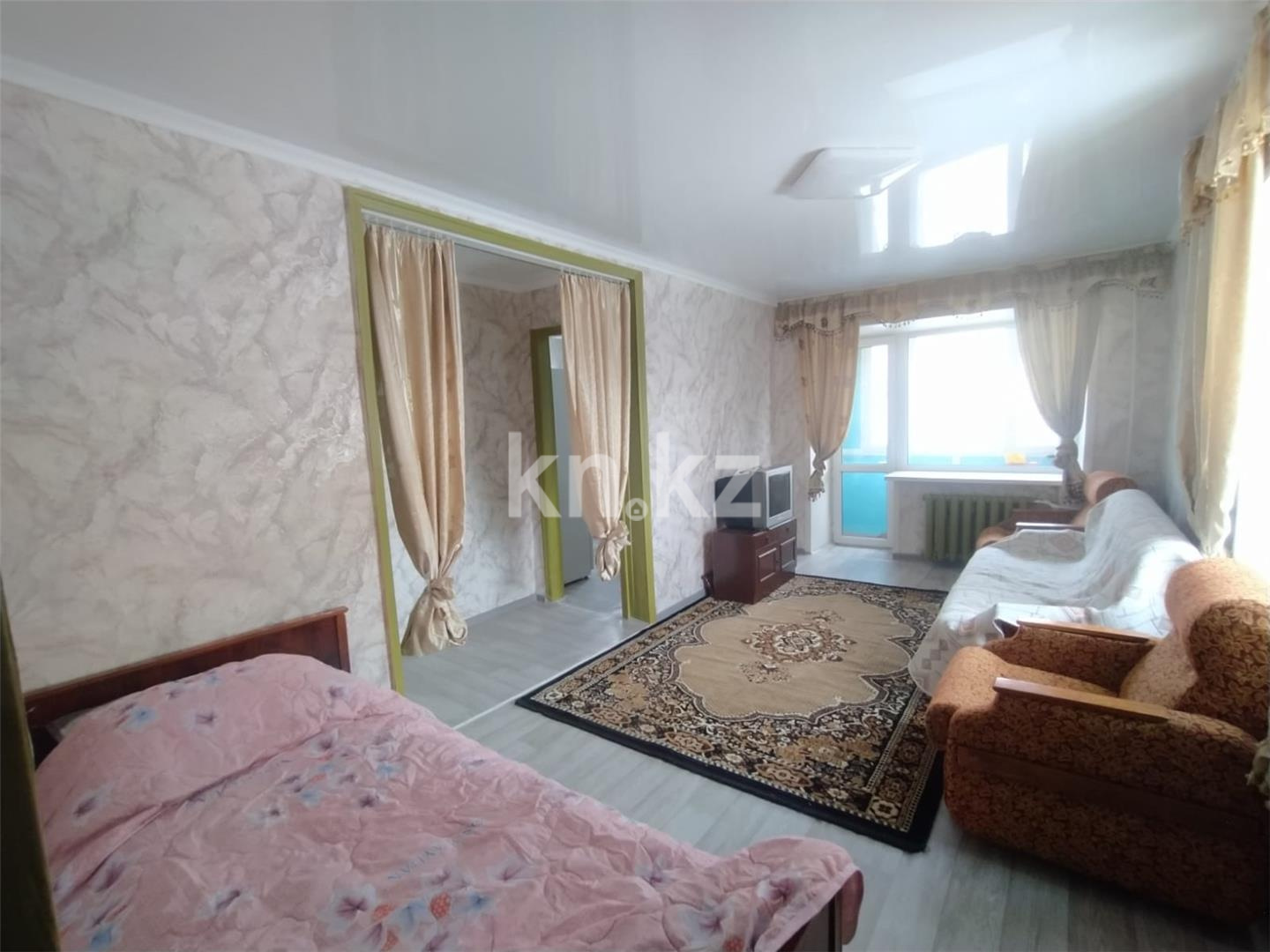 Продажа 1-комнатной квартиры, 32 м², ул. Ермекова - Продажа квартир в Караганде фото 1 из 13