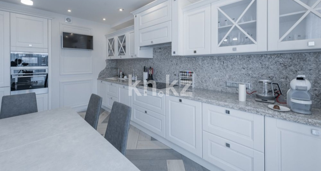 Аренда 3-комнатной квартиры посуточно, 98 м², ул. Кунаева, дом  14/1 - ул. Туркестан - Аренда квартир посуточно в Астане без посредников фото 3 из 8