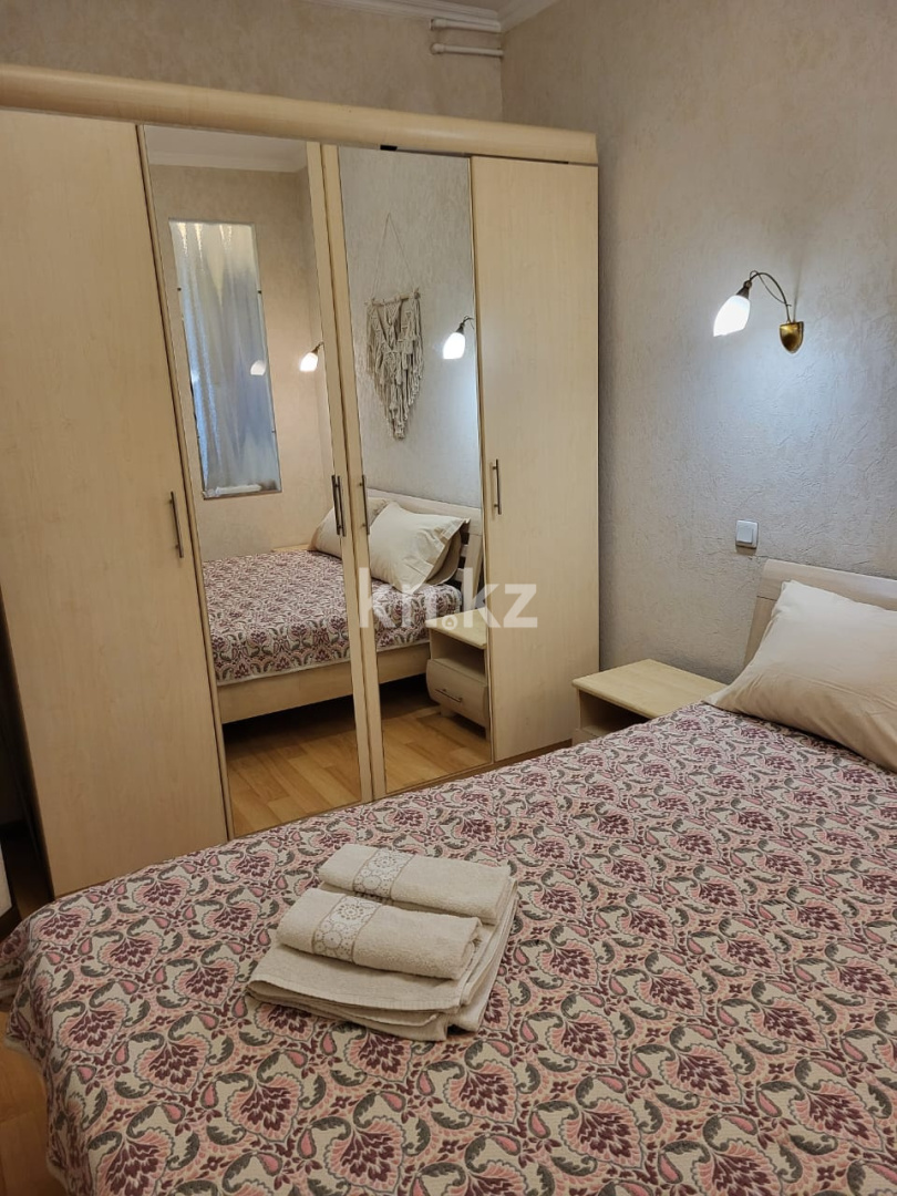 Аренда 2-комнатной квартиры, 50 м², ул. Ходжанова, дом  76 - пр. Аль-Фараби - Аренда квартир помесячно в Алматы с фото фото 2 из 36