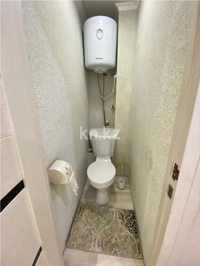 Продажа 2-комнатной квартиры, 46 м², мкр-н 15, дом  28 в Караганде - фото 5