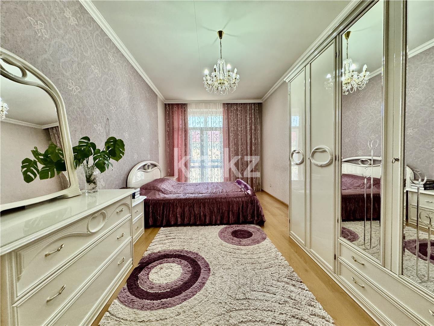 Продажа 3-комнатной квартиры, 132 м², ул. Абая, дом  5 - Продажа квартир в Караганде фото 17 из 38