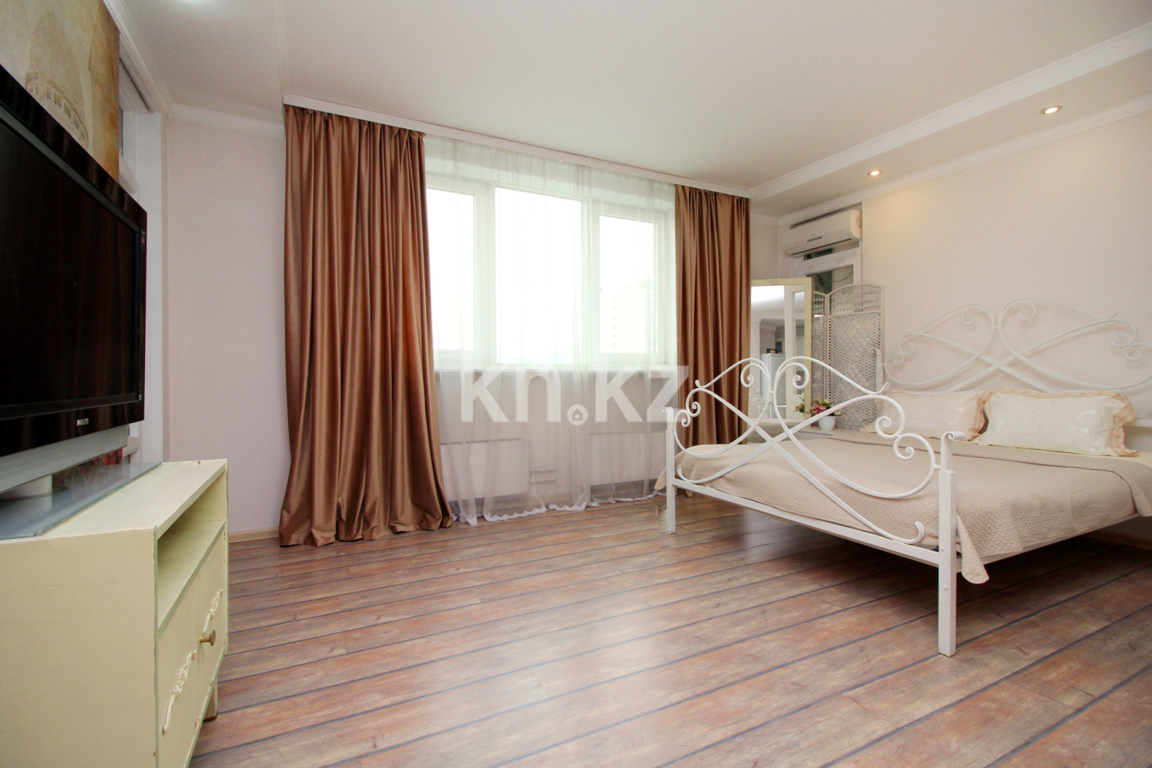 Аренда 1-комнатной квартиры посуточно, 50 м², ул. Хусаинова, дом  225 - ул. Розыбакиева - Аренда  однокомнатных квартир посуточно в Алматы фото 5 из 22