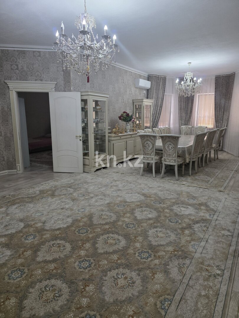 Продажа 5-комнатного дома, 210 м² в Шымкенте