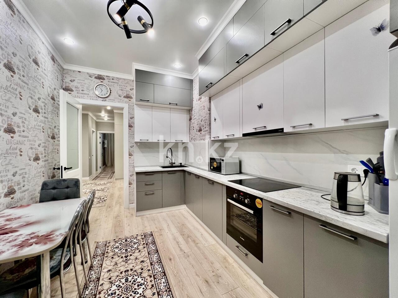 Продажа 3-комнатной квартиры, 90 м², ул. Кенесары, дом  4Б - Продажа квартир в Астане фото 1 из 23