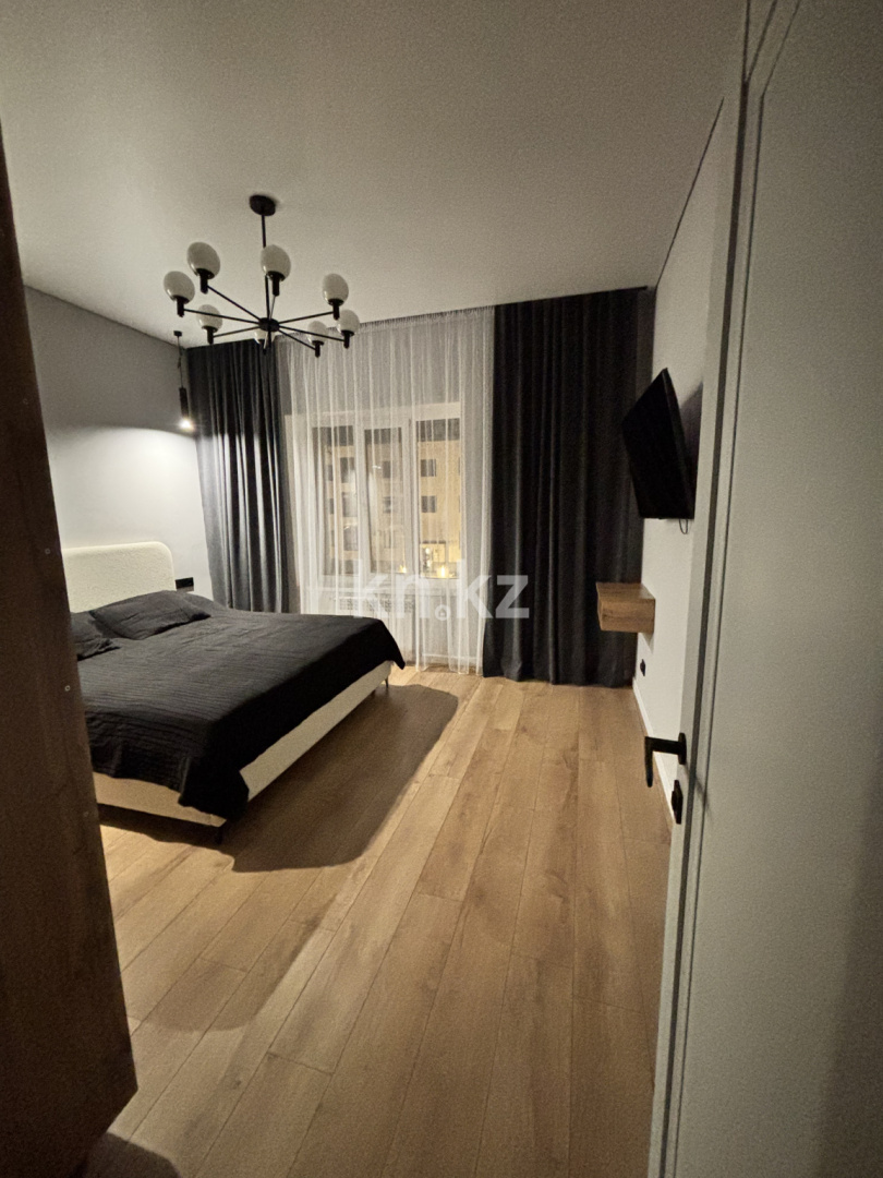 Продажа 4-комнатной квартиры, 105 м², ул. Кулкыбаева, дом  13 - Продажа  четырехкомнатных квартир в Караганде фото 3 из 15